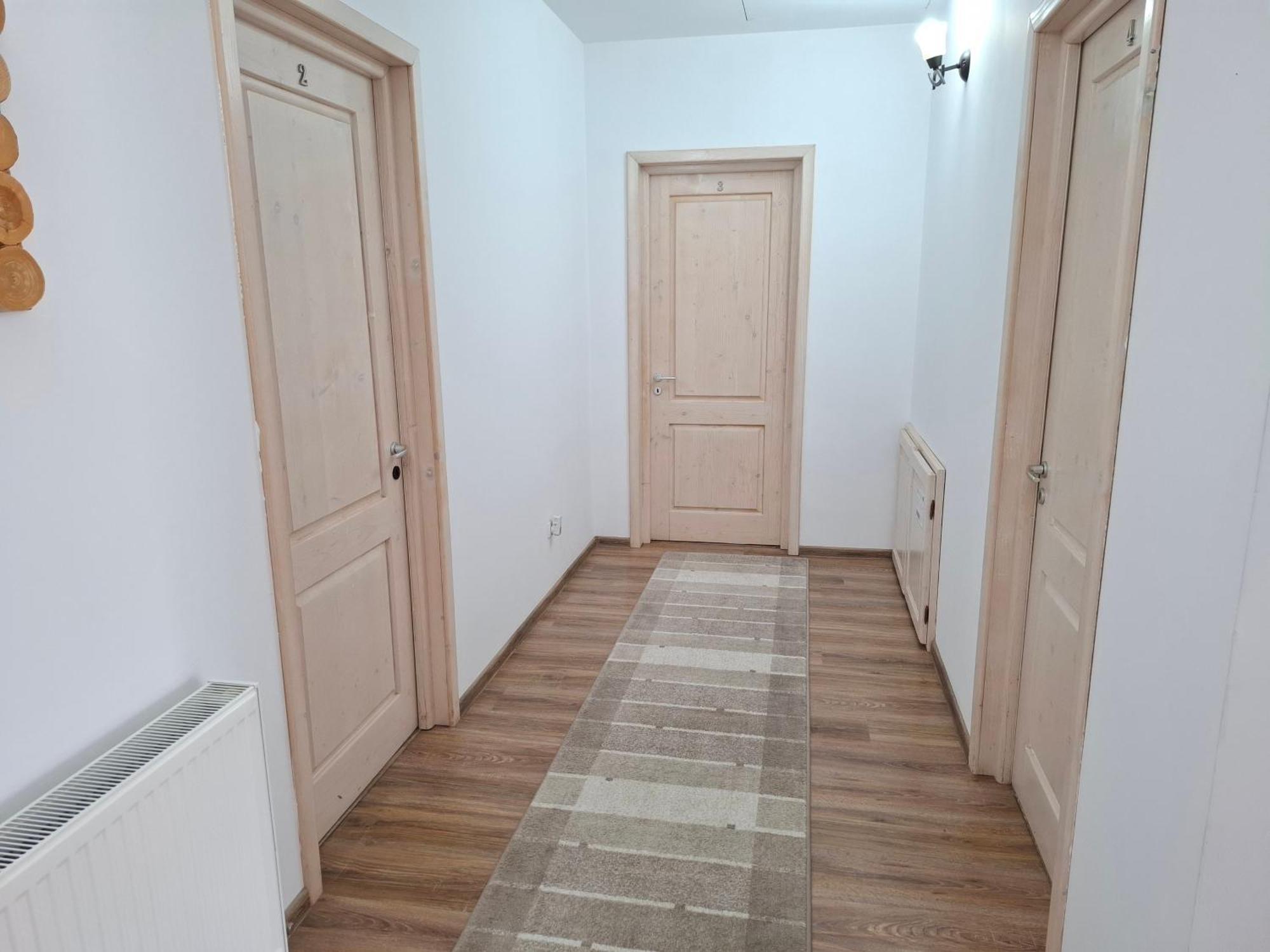 Hotel Dor De Casa à Doljesti Extérieur photo