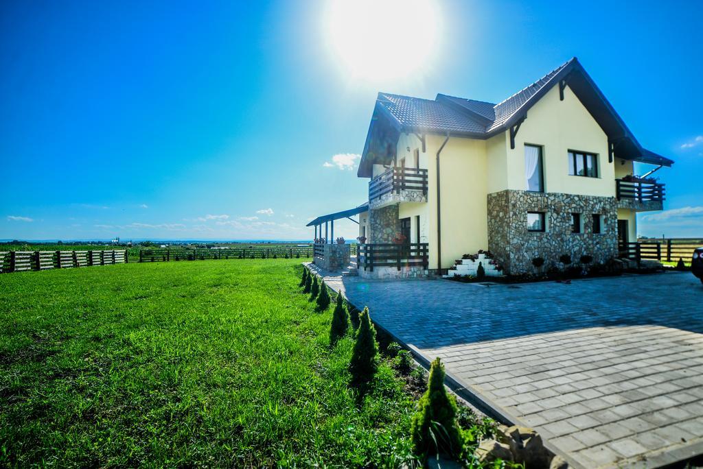 Hotel Dor De Casa à Doljesti Extérieur photo